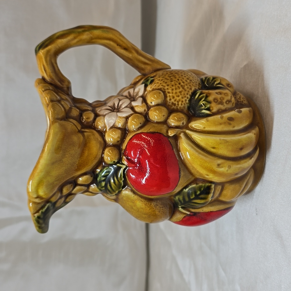 ARDCO Fine Quailty Dallas Made in Japan Fruit Harvest Majolica Pitcher  C1727